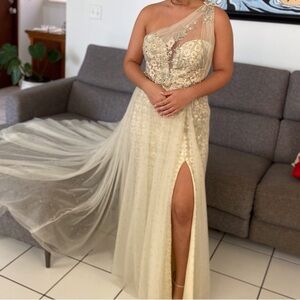 Elegant One-Shoulder Gown